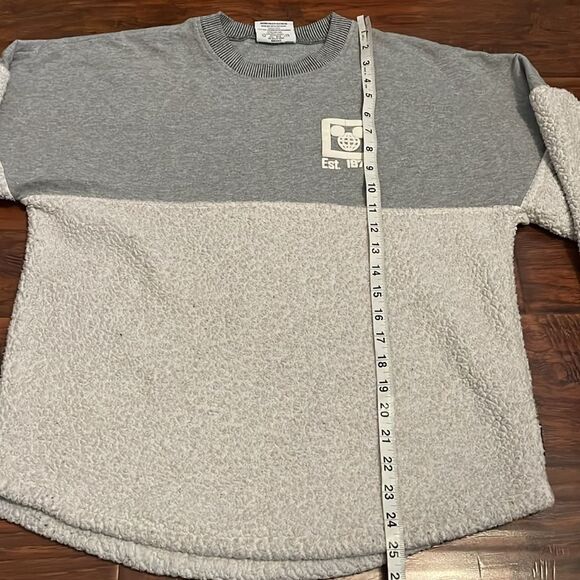 Disney Spirit Jersey Walt Disney World Gray Sherpa Fleece Sweatshirt Casual - Picture 5 of 13